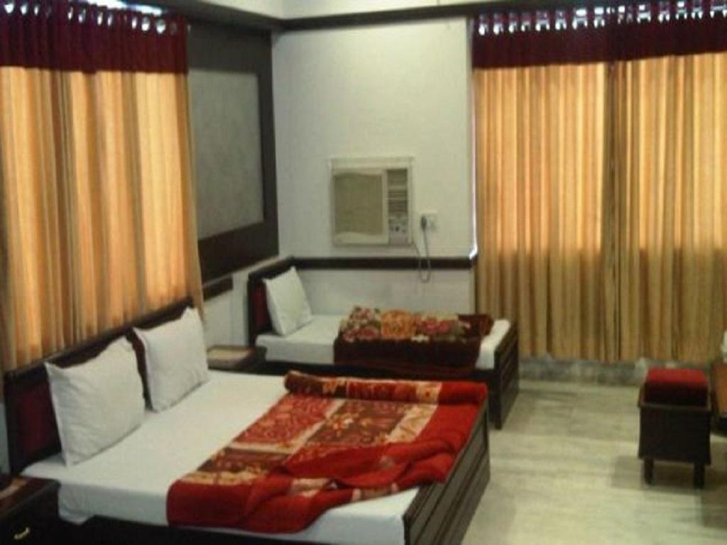 Hotel Ambaji International Ranpur 外观 照片